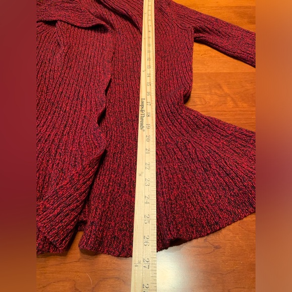 Alexander McQueen peplum marked Red Wool Cardigan sweater - Picture 12 of 13